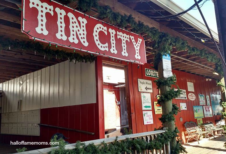 Tin City shopping in Naples , FL